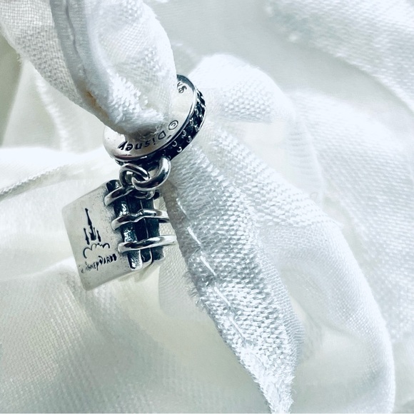 NWOT Autograph Book Dangle Charm - Disney Parks Exclusive - S925, Fits Pandora - Picture 5 of 12